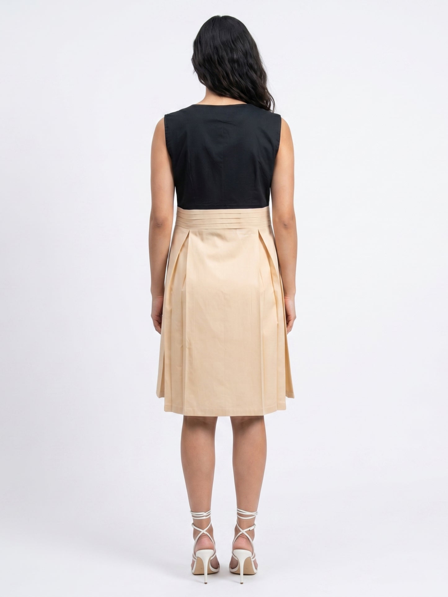 Luna Thread Dress